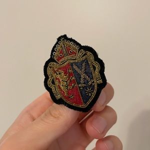 Vintage Crest Pin